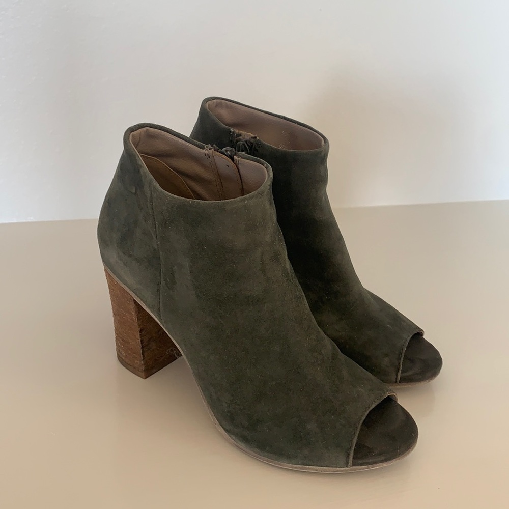 Steve Madden booties